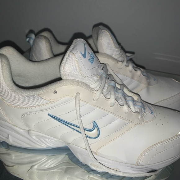 Nike Dad Sneakers - Picture 6 of 6